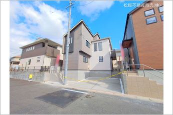 ブルーミングガーデンみよし市三好丘桜3丁目　1号棟