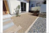 ハーブやお花を植えてガーデニングしたり、楽しみ方は自由自在！