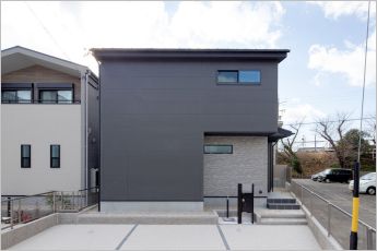 岡崎市中岡崎町　1号棟