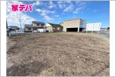 コンビニやドラッグストアが徒歩圏内で毎日の生活に便利です。