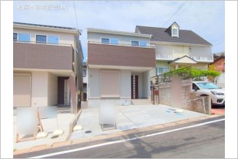 いろどりアイタウンみよし市西陣取山23ーP1　2号棟