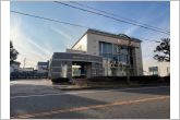 愛知県中央信用組合高浜支店（850m）愛知県中央信用組合高浜支店の東側からの全景です。