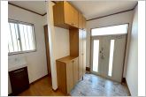 【シューズボックス】天井まで高さがあり、たっぷり入るシューズボックス！