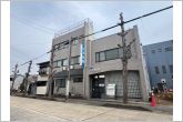 大浜医院（470m）大浜医院の西側からの全景です。