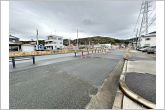 前面道路；西側約30.0ｍ幅