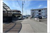 西側前面道路２