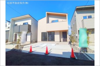 ARCASA岡崎市東大友町字郷東　E棟