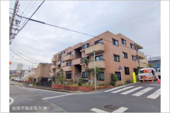エスポア名東