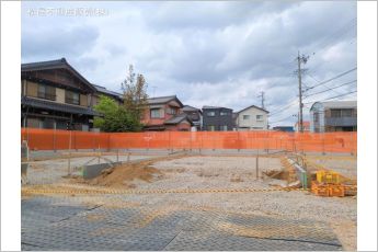 ブルーミングガーデン豊田市小坂町13丁目　2号棟