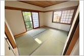 【和室】南向きの和室は日差しがいいのでお昼寝スペースにも最適！
