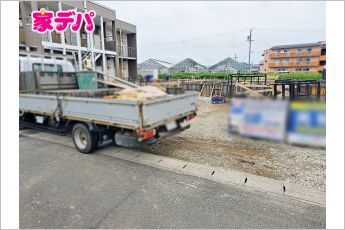 【2号棟】基礎工事中です！・4LDK・LDK17帖+隣接和室3.5帖・全居室WICまたはCL付・2部屋からアクセス可能なバルコニー・並列駐車2台分