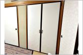 【押入】和室には押入があり、座布団やお布団などの奥行のある物の収納などに大活躍！