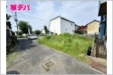 小学校・中学校・保育園も徒歩圏内で、子育て世帯にもおすすめの立地です。