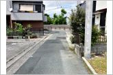 前面道路：西側約3ｍ幅