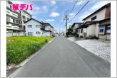 前面道路が5ｍと広いので運転が苦手な方にも安心です