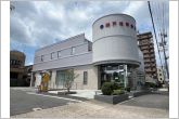 瀬戸信用金庫鶴里支店（590m）瀬戸信用金庫鶴里支店の南側からの全景です