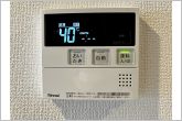 設定温度、設定量まで自動でお湯はり。追い炊き機能で生活時間帯の違うご家族でも快適入浴！
