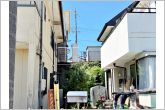 道路から玄関が見えにくく、プライバシーを確保しやすい造りです。