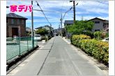前面道路が5ｍと広いので運転が苦手な方にも安心です