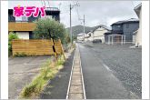 静かな住宅街で、車の出入りもスムーズです。