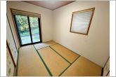【和室6帖】玄関から直接行ける和室は突然のお客様の訪問にも難なくご対応できます。