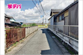 前面道路：南東側約3.71ｍ幅