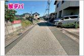 前面道路が5.2ｍと広いので運転が苦手な方にも安心です
