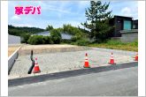 バス停まで徒歩4分！南道路で日当たり風通し良好！