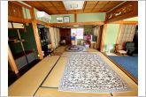 【和室8帖】収納の付いた和室。座布団やお布団なども仕舞っておけますね。