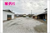 間口も約20ｍあり、駐車スペースや外構プランも自由に設計できます。