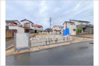 グラファーレ岡崎市岩津町2棟　2号棟