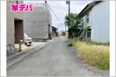 静かな住宅街で、車の出入りもスムーズです。