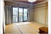 【和室】ゆったりとくつろげる和室！お子様の遊び場や家族団らんのスペースになりそうですね！
