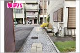 静かな住宅街で、車の出入りもスムーズです。