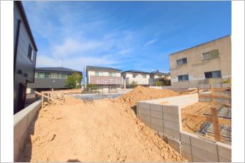 リーブルガーデン緑区鳴海町姥子山第2　3号棟