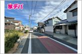 静かな住宅街で、車の出入りもスムーズです。