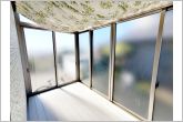 【サンルーム】雨の日や花粉、PM2.5、黄砂などが気になる季節でも、安心して洗濯物を干すことができます。