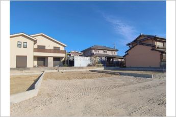 リーブルガーデン西尾第77巨海町　2号棟