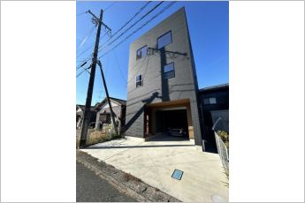 中央区泉4丁目　戸建