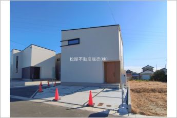 西尾市中畑町宮東　A棟