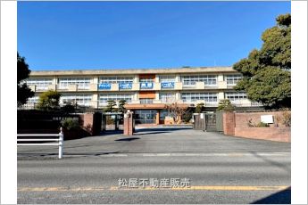 今池小学校（180m）