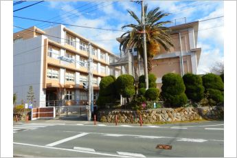 白脇小学校（1270m）