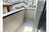 【バルコニー】陽当たり良好で、晴れた日には洗濯物がカラッと乾きますね