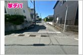 前面道路が約5ｍと広いので運転が苦手な方にも安心です