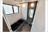 【浴室】足がしっかりと伸ばせる快適な空間でリラクゼーション。一日の疲れをリフレッシュ！