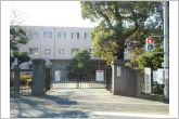竜禅寺小学校（570m）