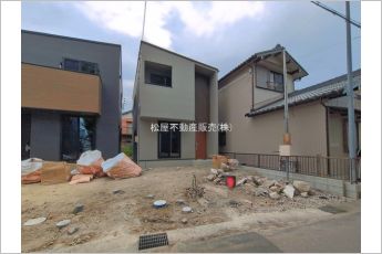 岡崎市筒針町字池田　C棟