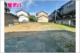 通りから少し中に入った静かな立地で落ち着いて暮らせます