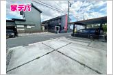 しっかり舗装もされているので、ベビーカーや自転車でも快適に通行できます。