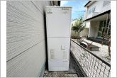 エコキュートは空気の熱を利用し、わずかな電気を使い高効率にお湯を沸かすことができます